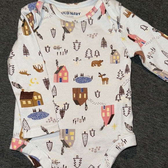 Assorted Kids One Pieces Long sleeve Bundle, Like New! - Picture 6 of 7